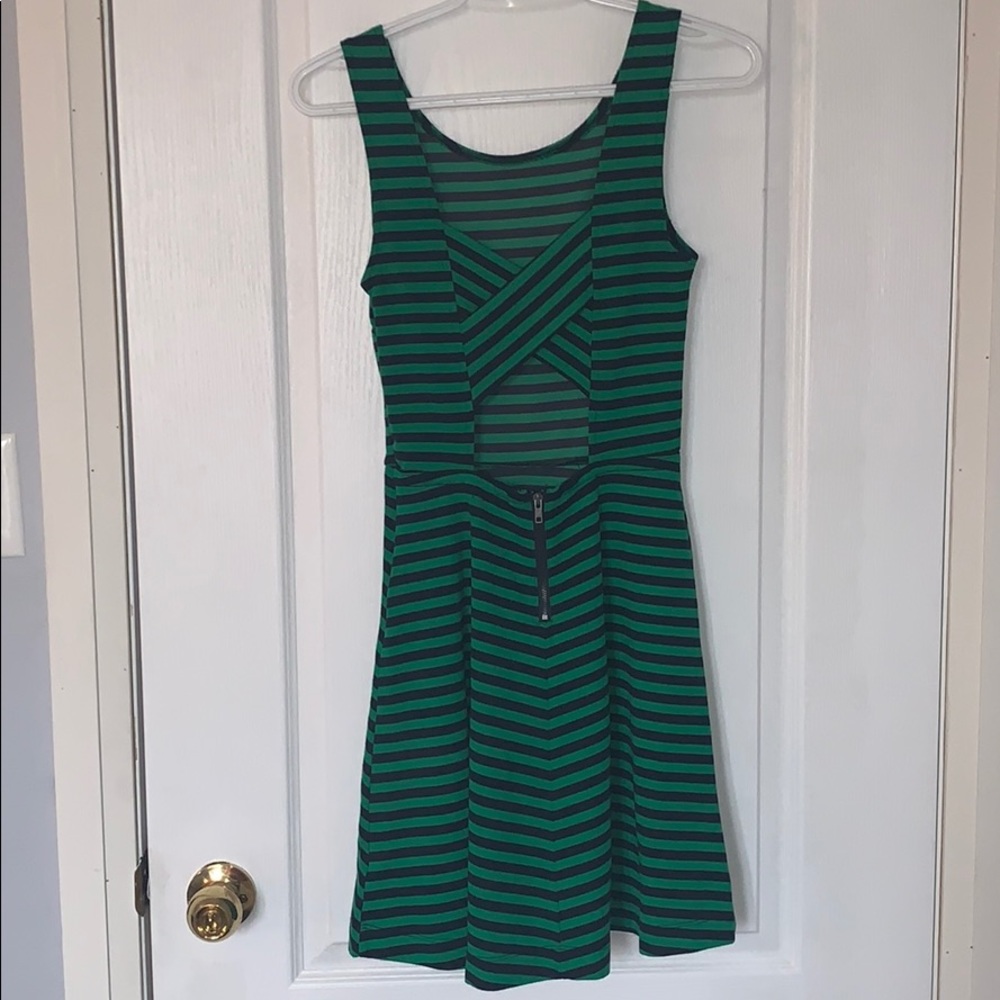Dress - Picture 2 of 2